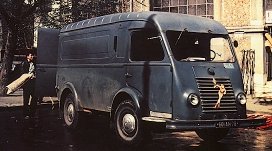 Fourgon Bleu